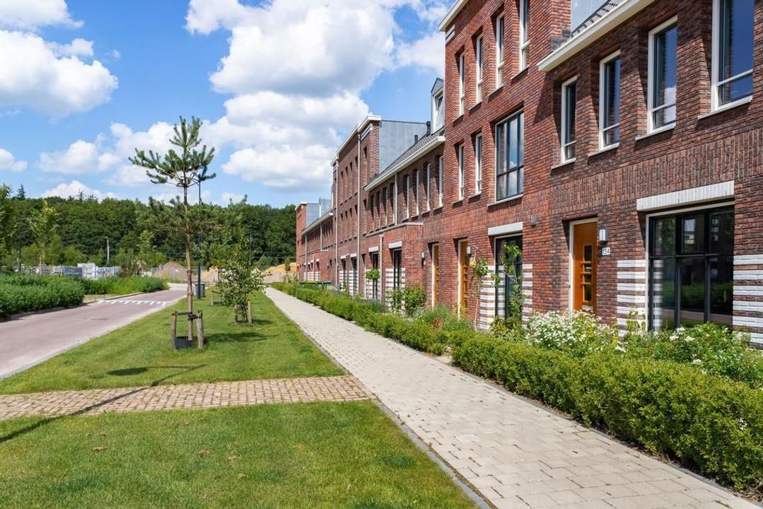 Enkalaan 134, Ede foto-small