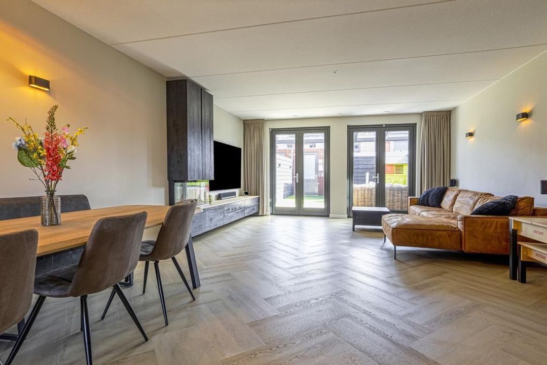 Bomas 27, Veenendaal foto-small