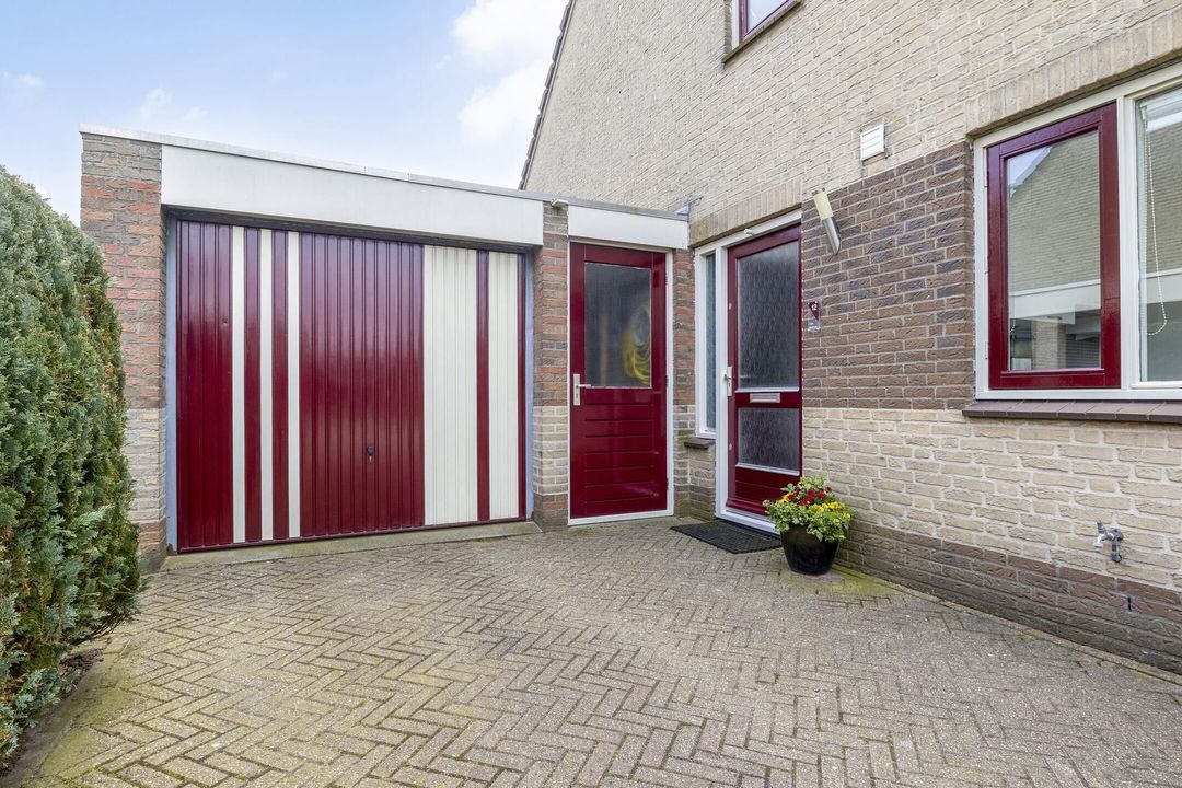 Leharstraat 12, Veenendaal foto-small