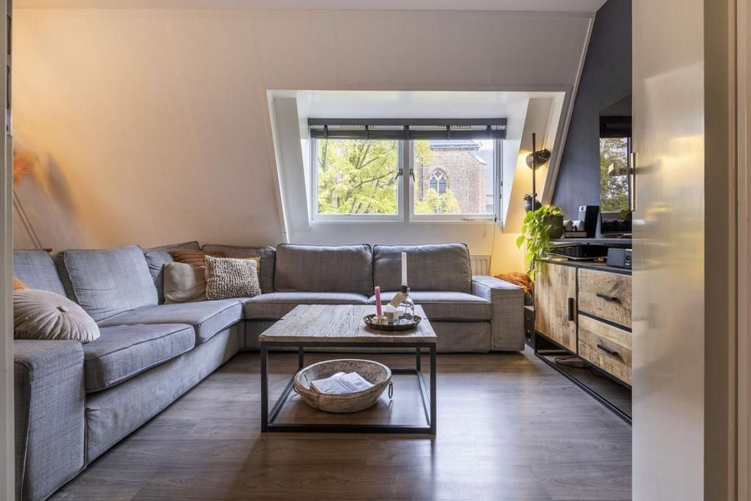 Driehoek 8 b, Ede foto-small