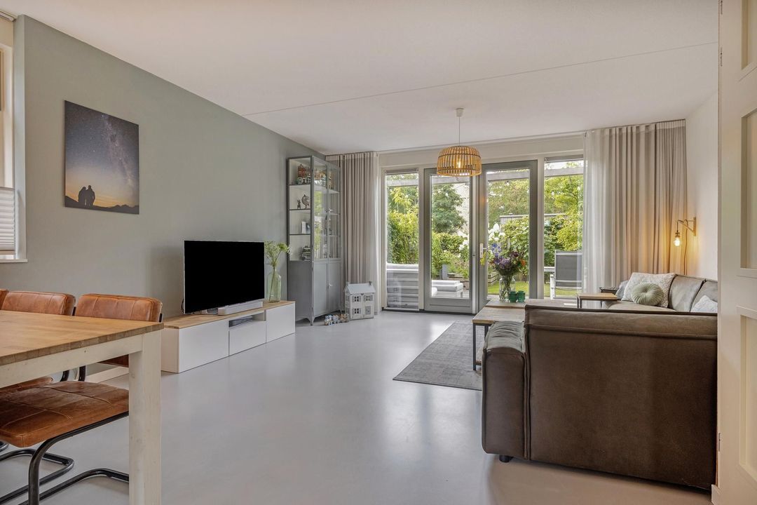 Enkalaan 78, Ede foto-small