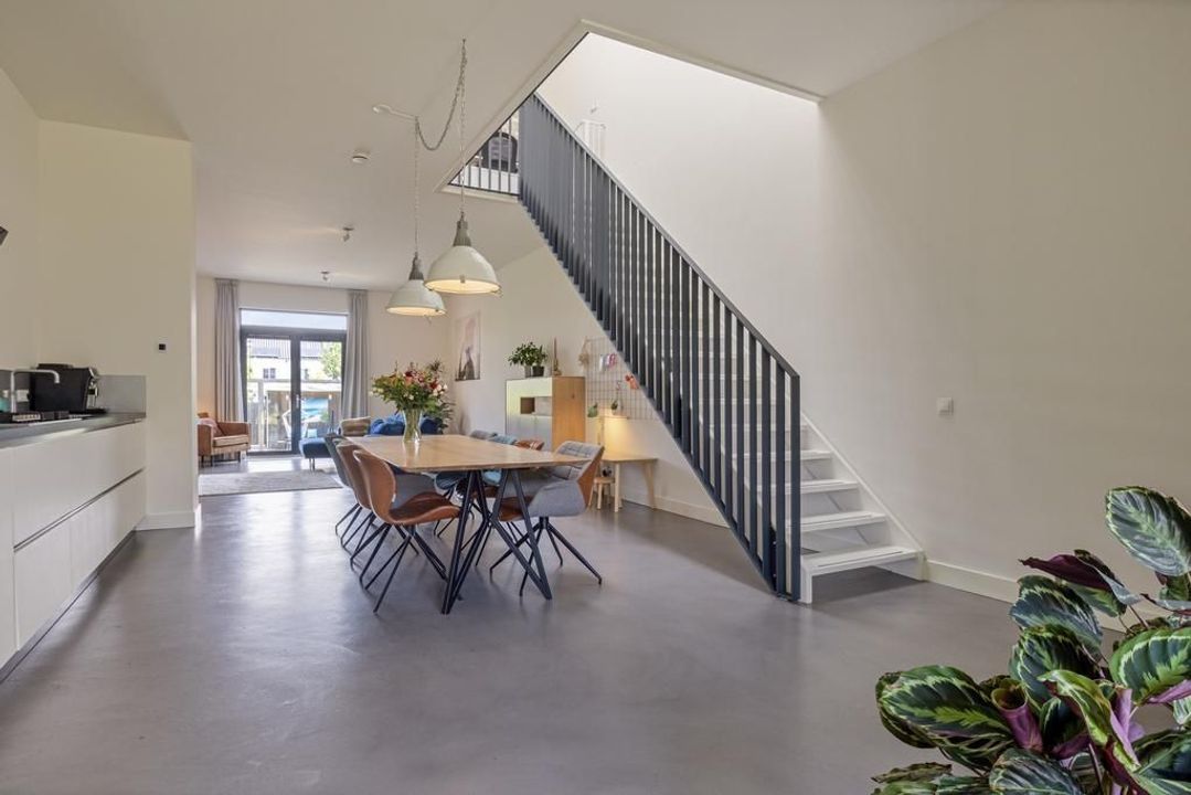 Enkalaan 17, Ede foto-small
