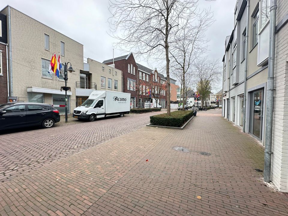 Hoofdstraat, Veghel blur