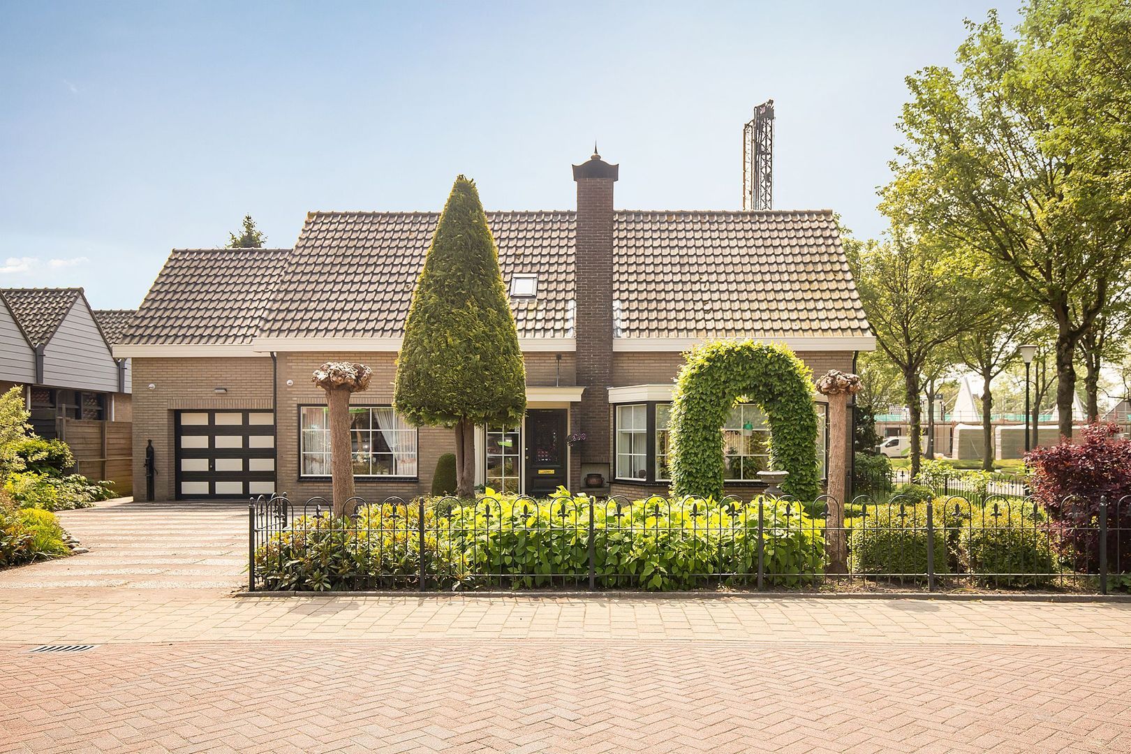 Kerkstraat 24, Nieuw-Beijerland foto-0 blur