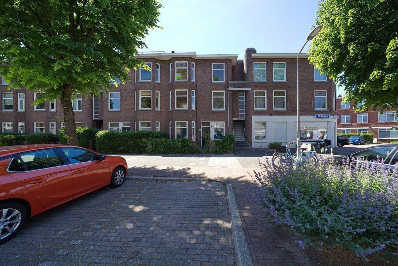 van de Wateringelaan 143, Voorburg foto-22 blur
