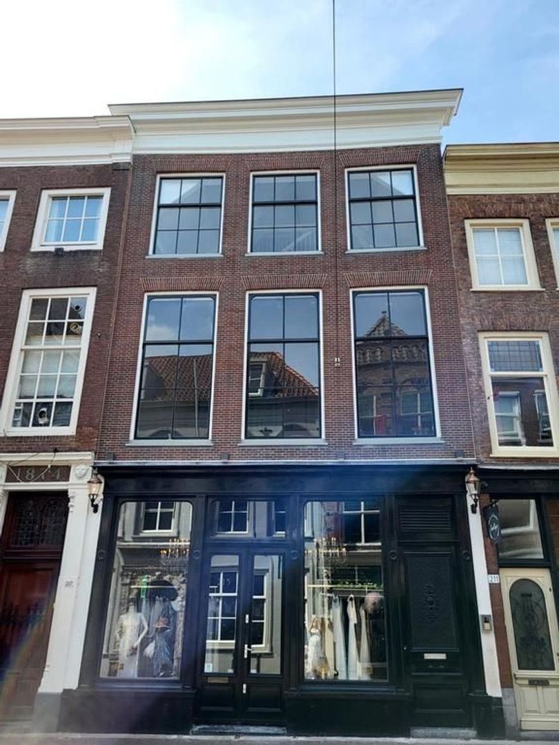 Voorstraat 213, Dordrecht foto-2 blur
