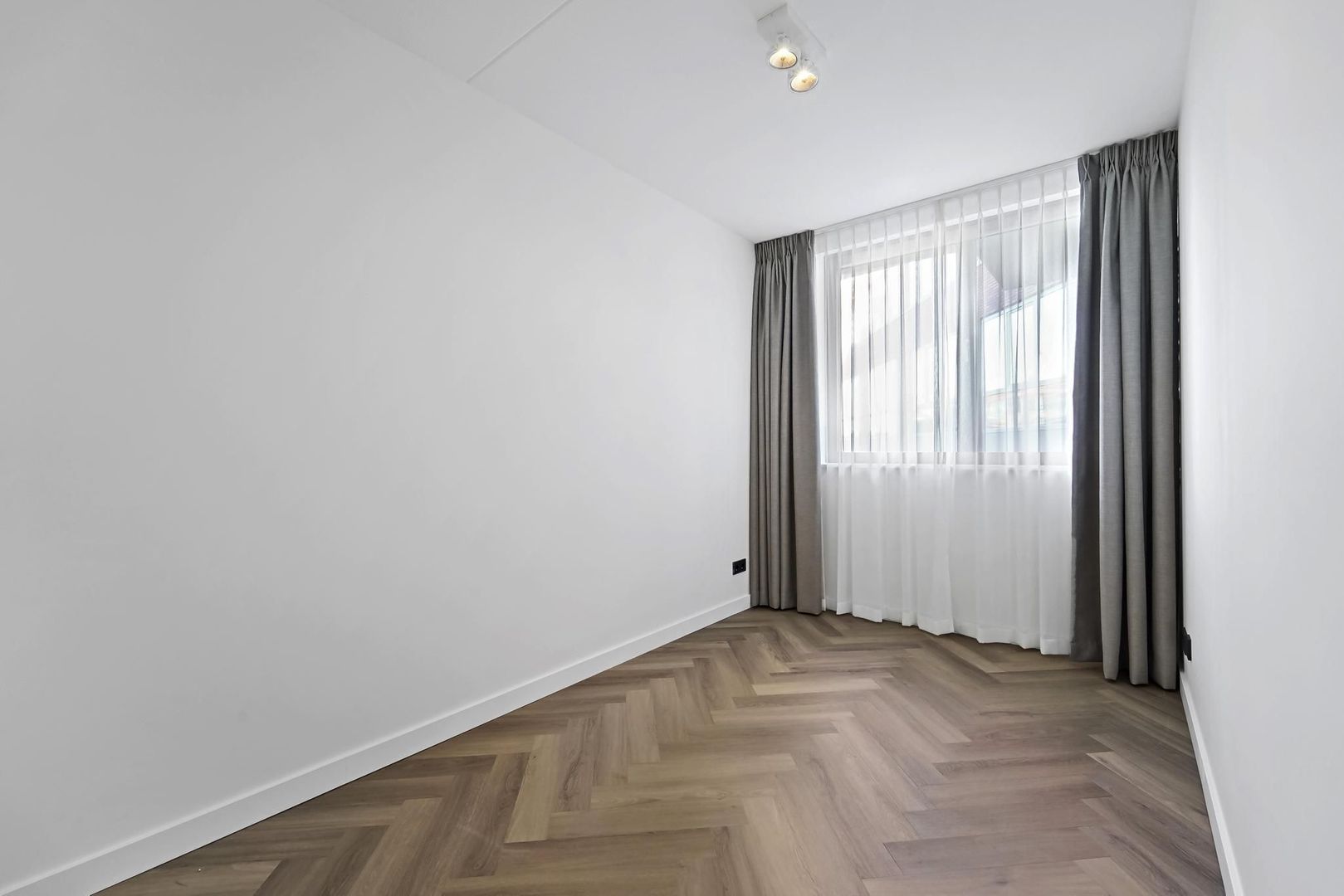 Treilerdwarsweg 98, Den Haag foto-15 blur