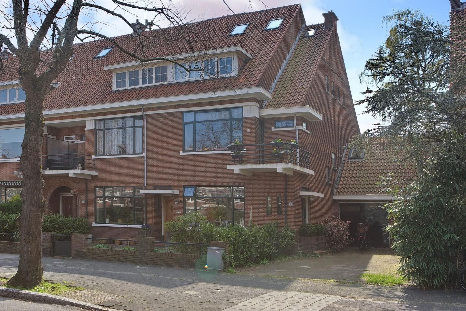 Laan van Nieuw Oosteinde 372, Voorburg foto-0 blur