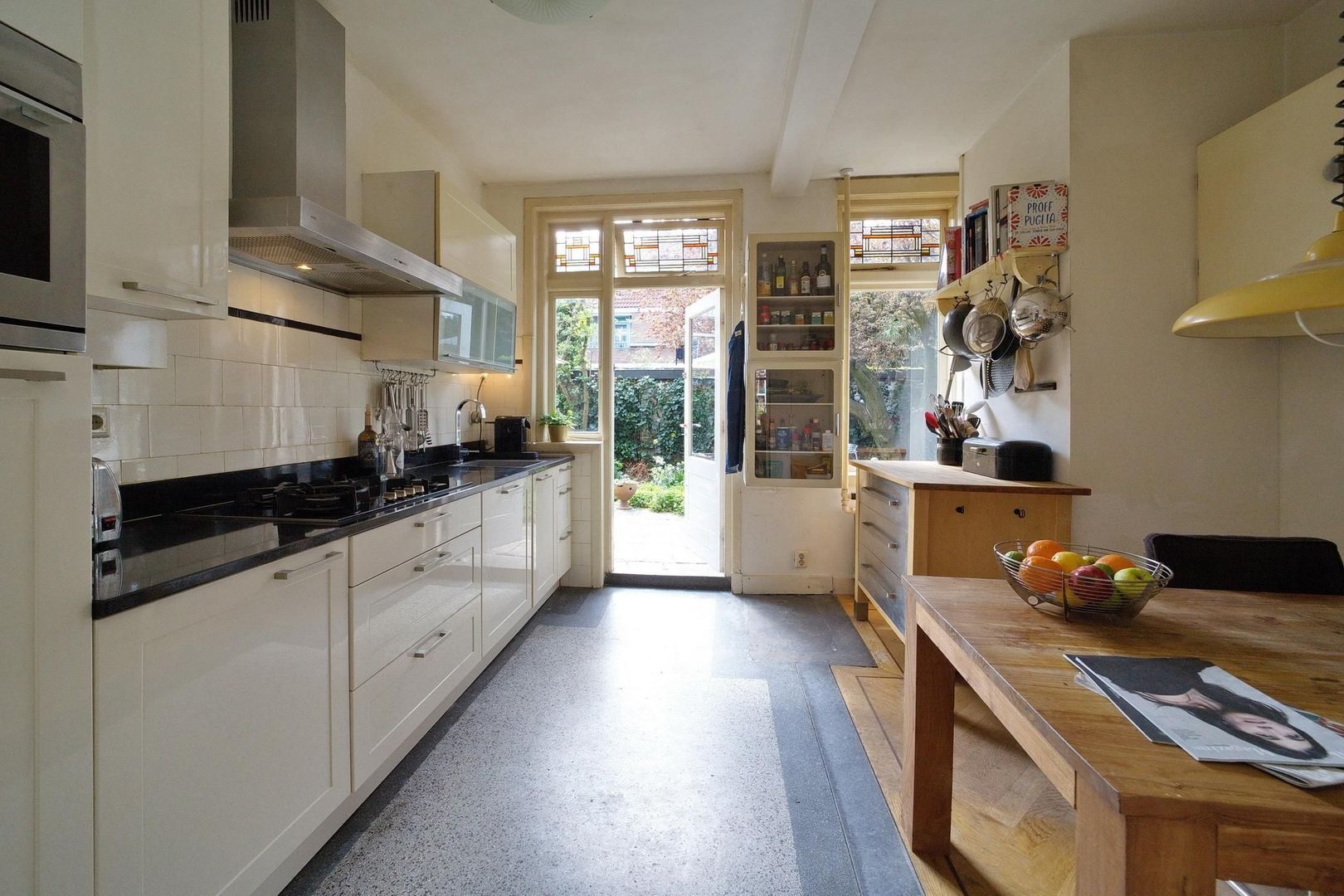 Laan van Nieuw Oosteinde 372, Voorburg foto-21 blur