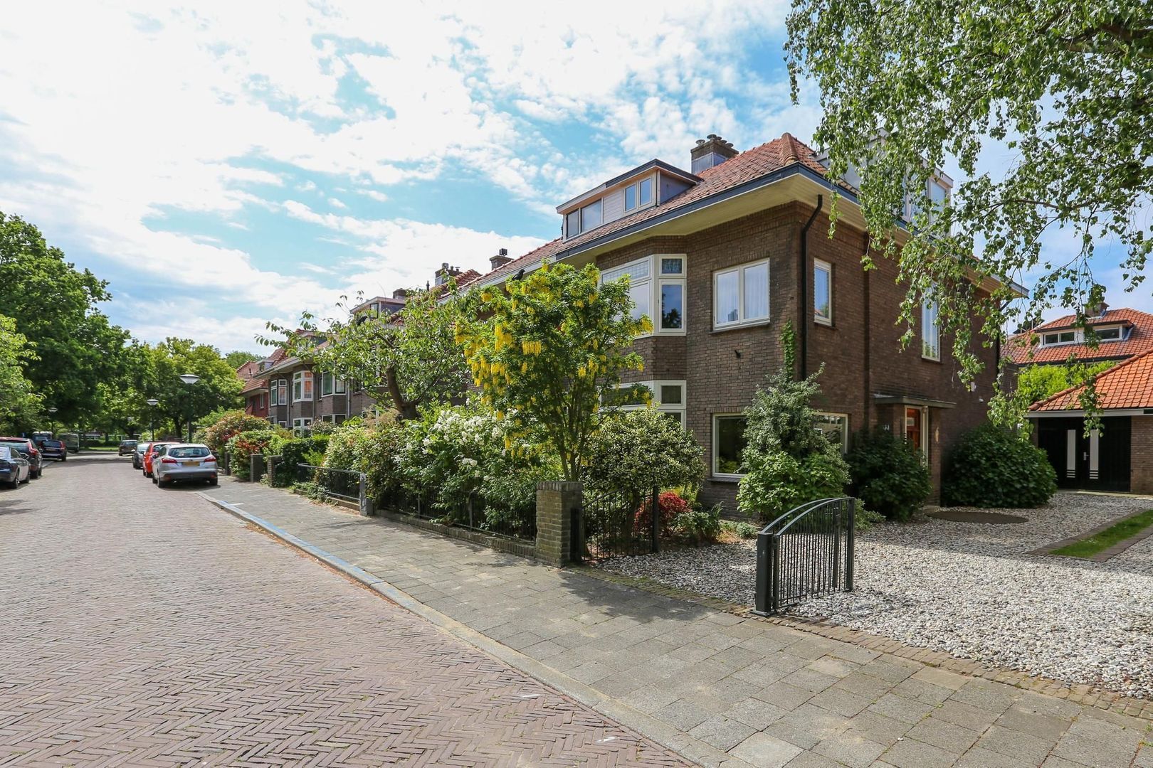 Den Burghstraat 22, Voorburg foto-19 blur