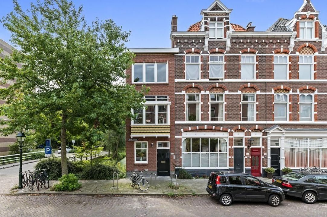 Borneostraat 102, Den Haag