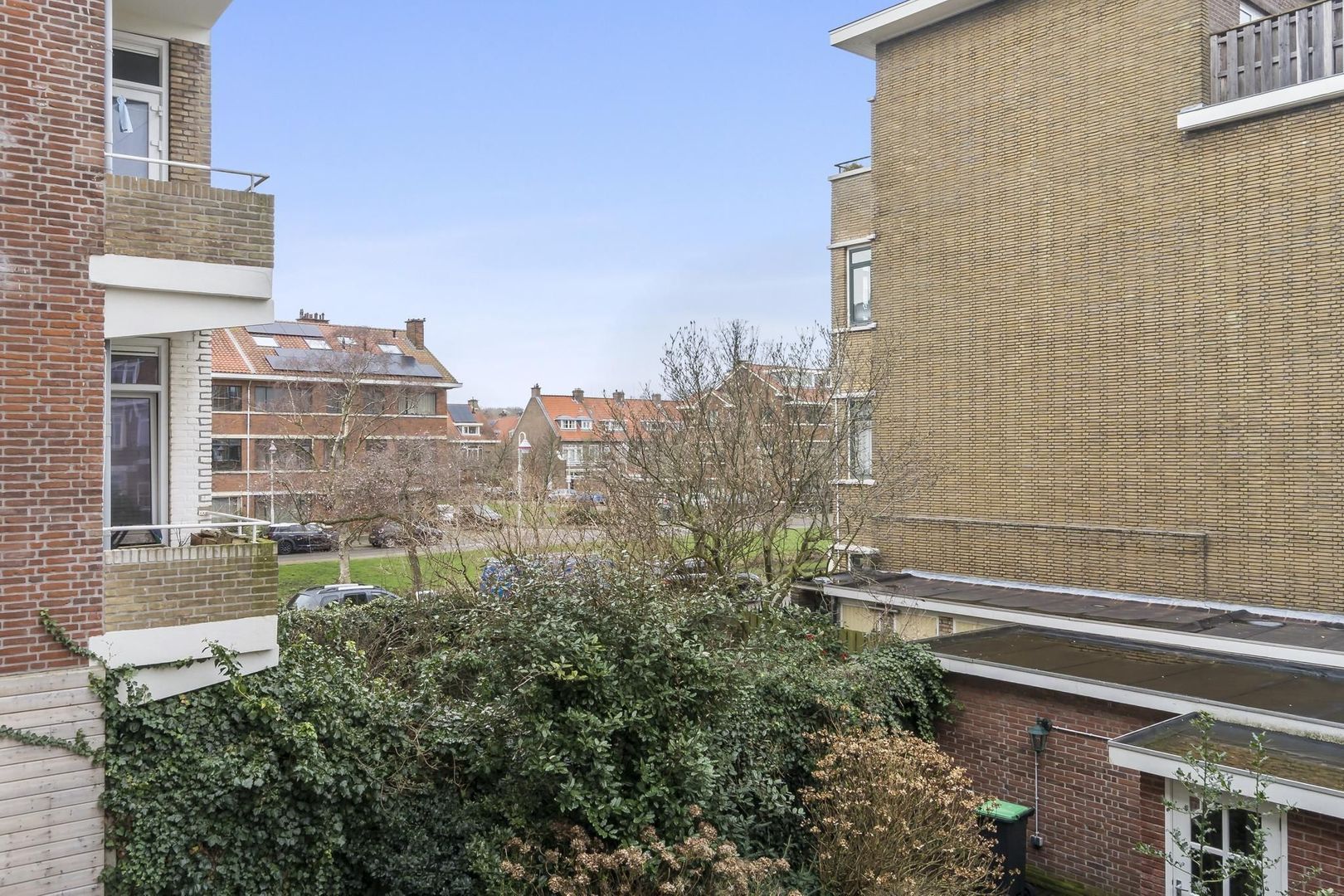 Laan van Meerdervoort 1209, Den Haag foto-16 blur