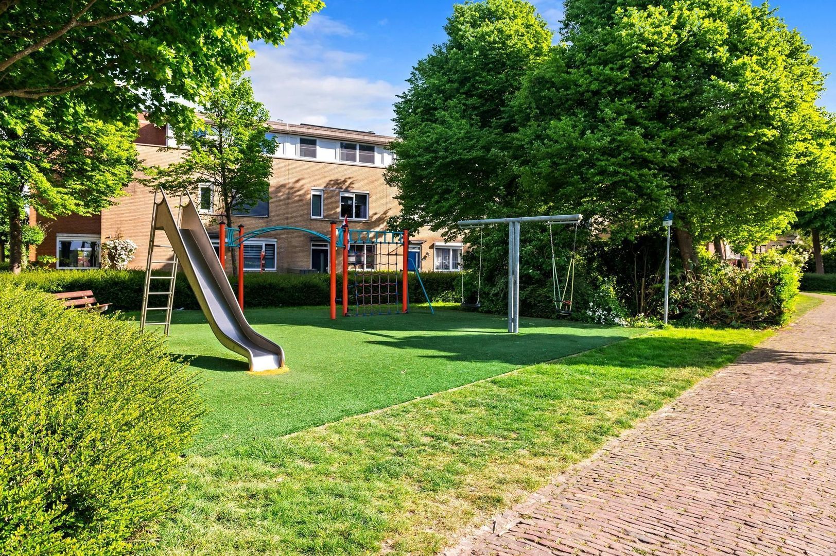 Van Velzenstraat 9, Poeldijk foto-72 blur