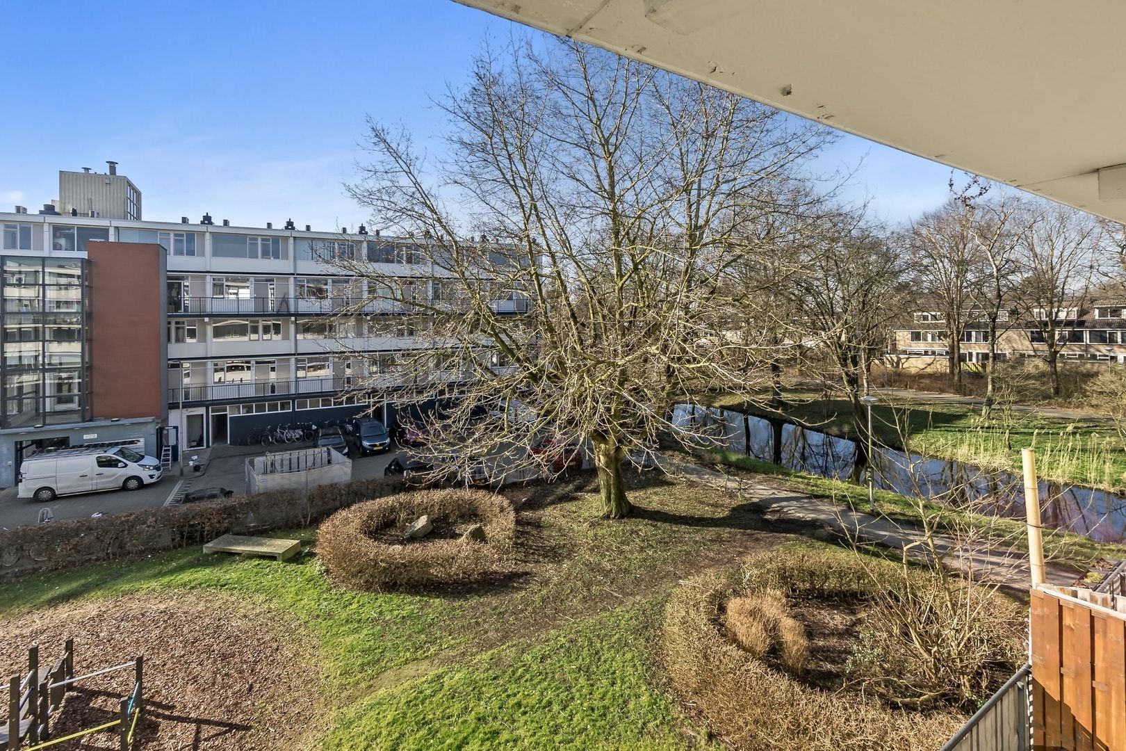 Vliestroom 355, Alphen Aan Den Rijn foto-36 blur