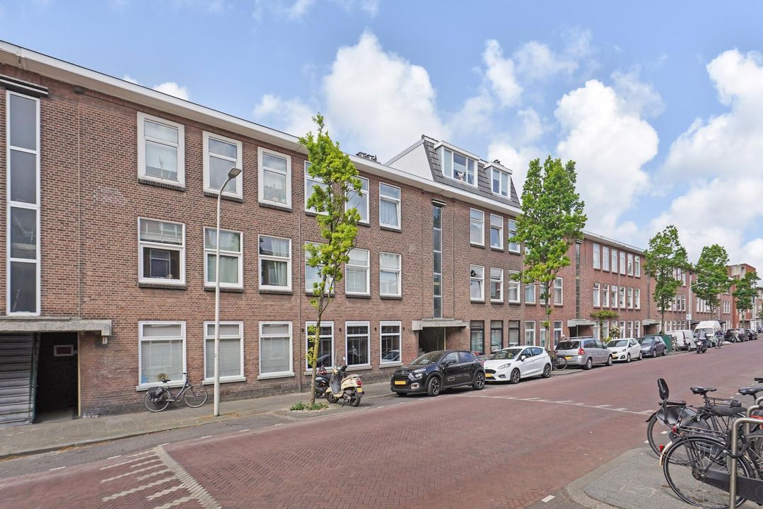 Pluvierstraat 337, Den Haag