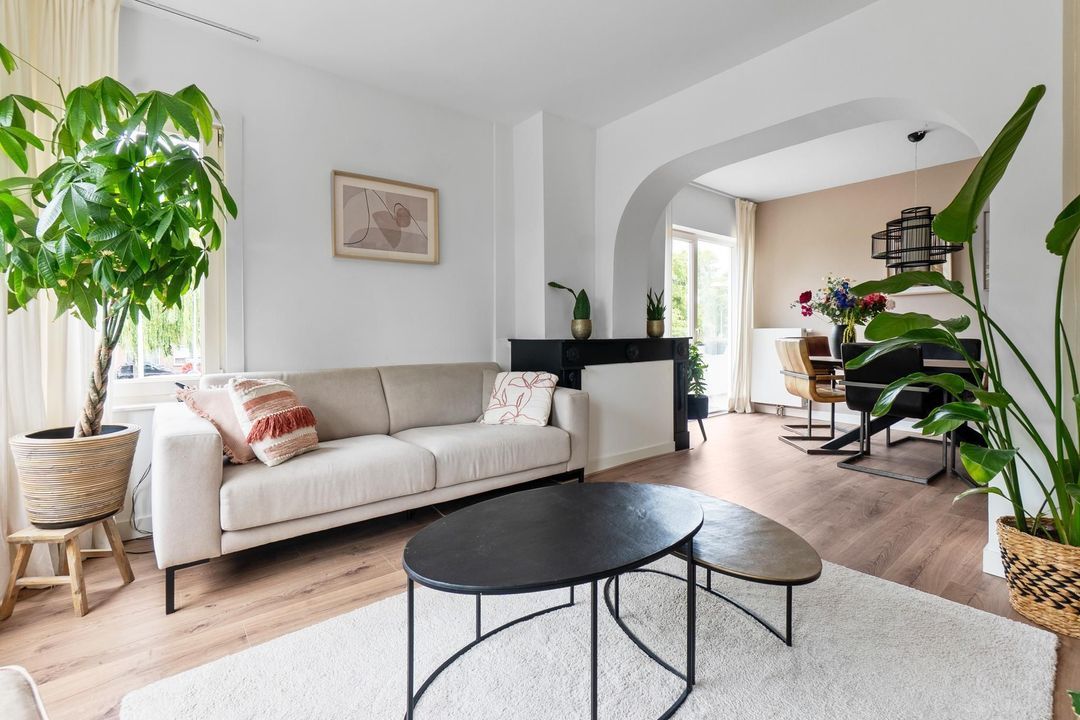 Mient 162, Den Haag
