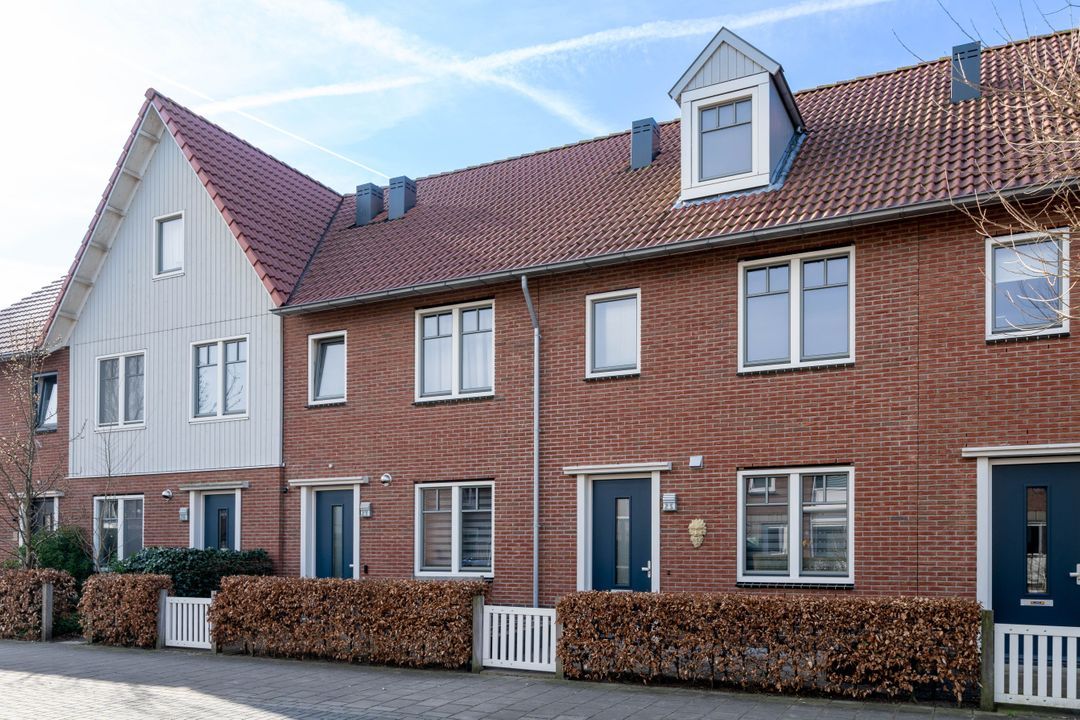 Pieter van der Leelaan 2 S, Kortenhoef