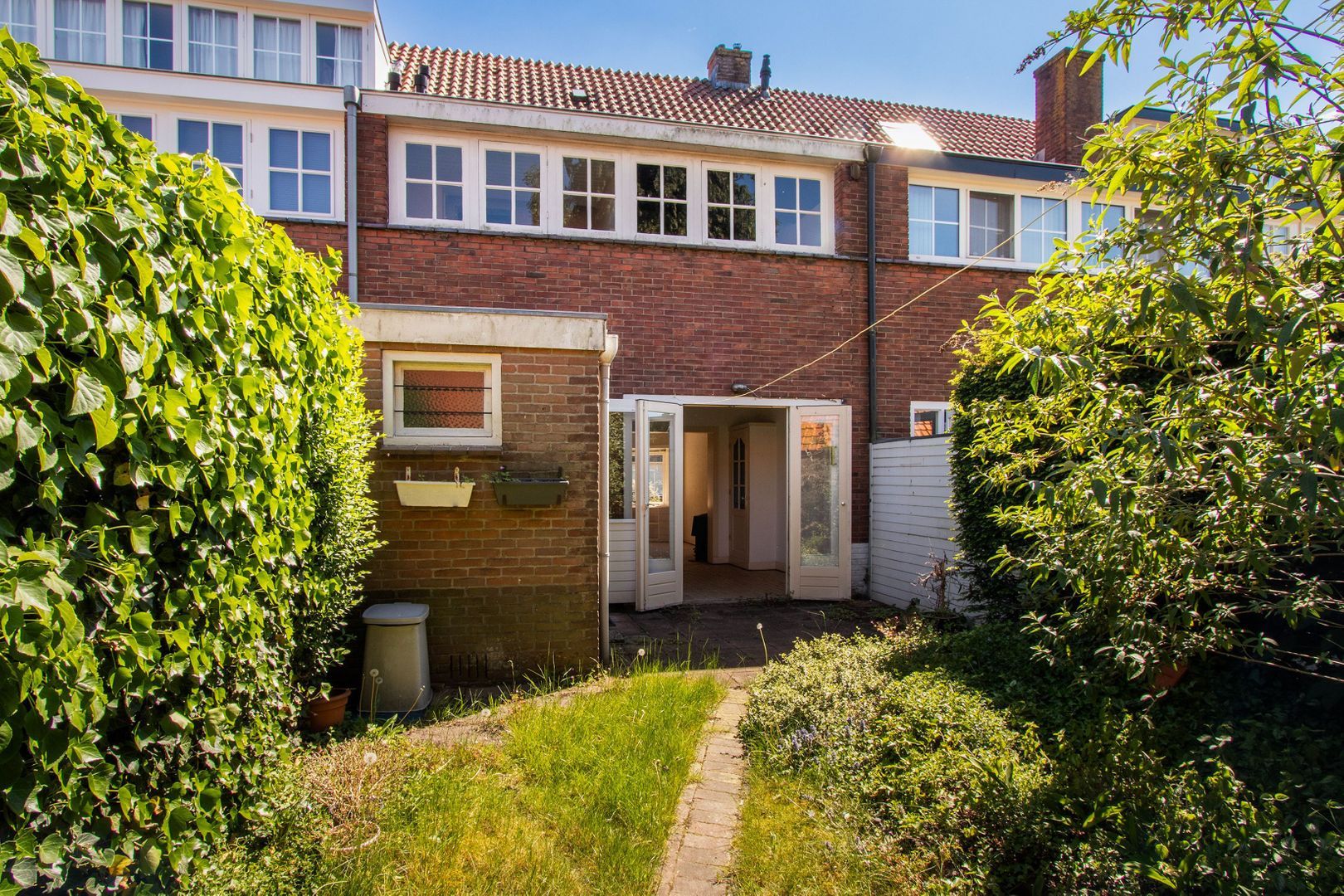 Wegastraat 21, Hilversum foto-13 blur