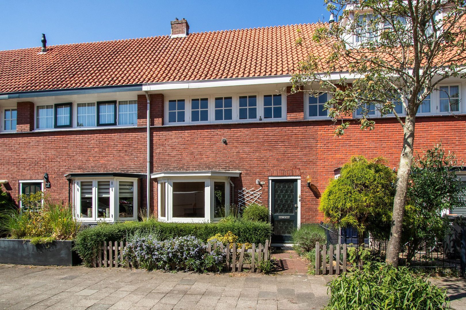 Wegastraat 21, Hilversum foto-0 blur