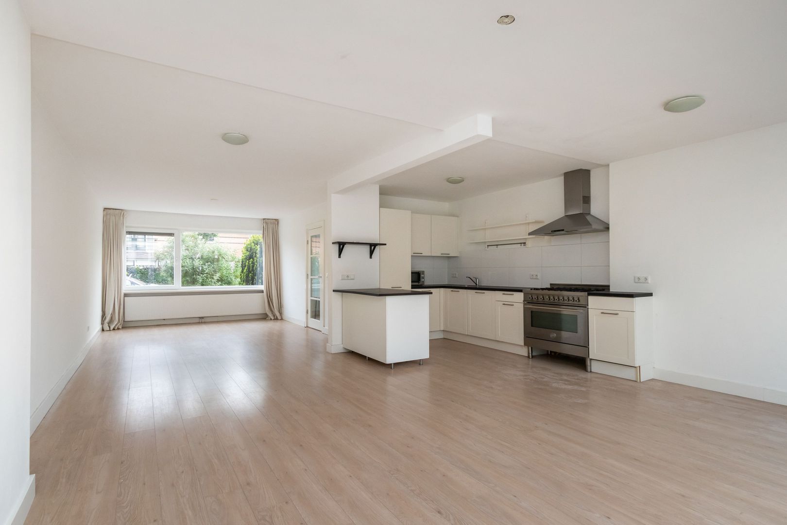 Studiostraat 32, Huizen foto-5 blur