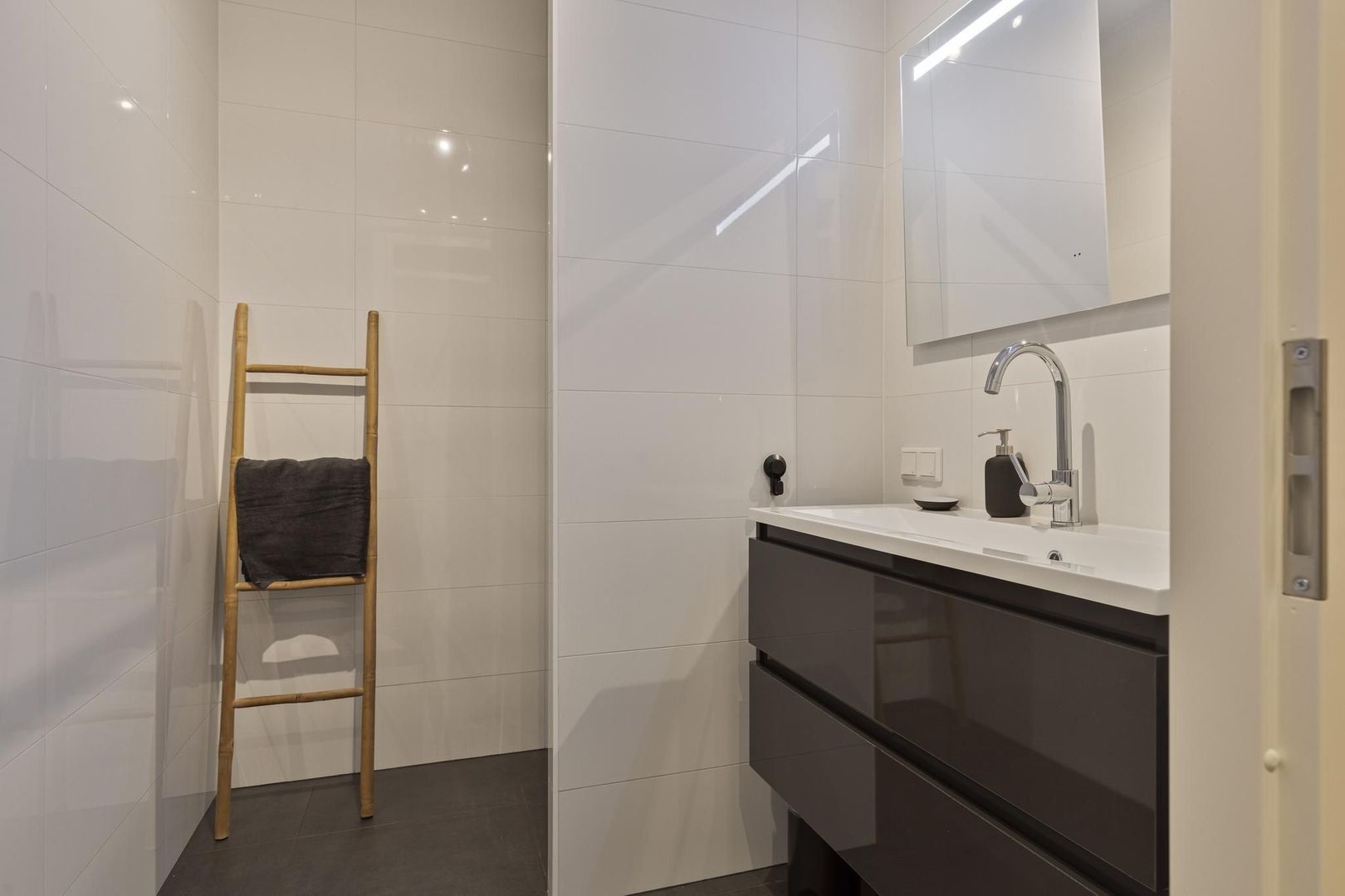 Willem de Zwijgerstraat 8 F, Rotterdam foto-24 blur