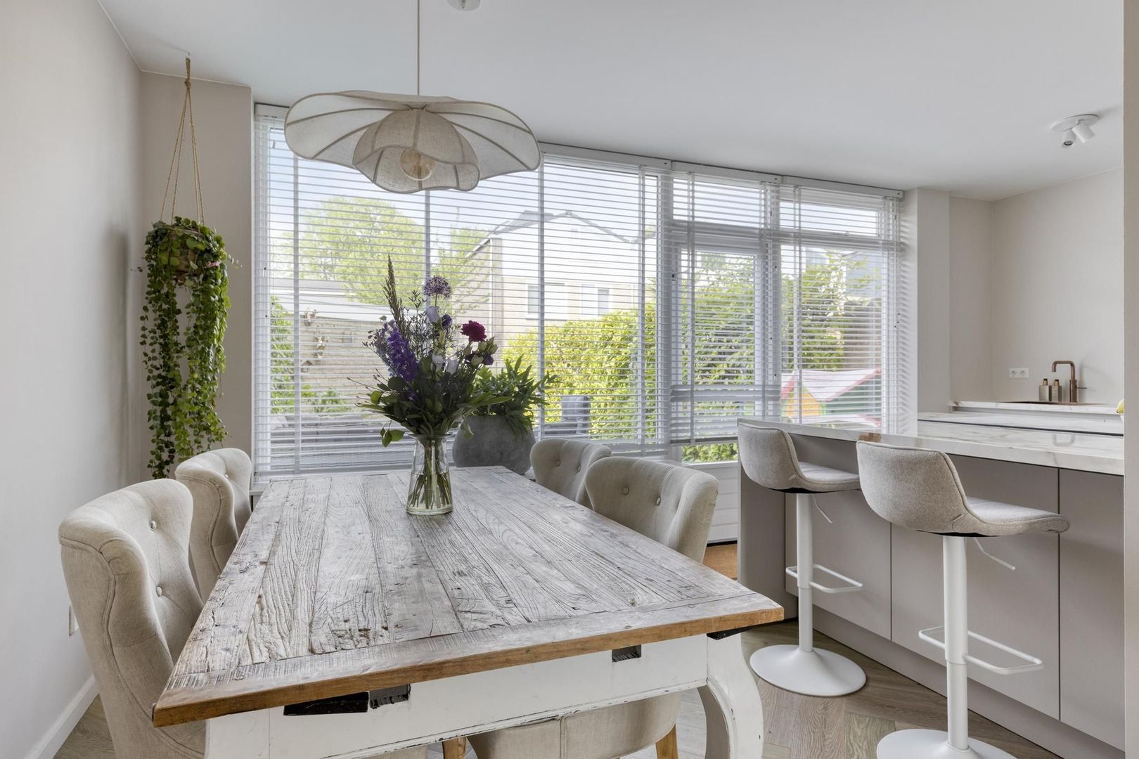 Willem-Alexanderplantsoen 57, Barendrecht foto-9 blur