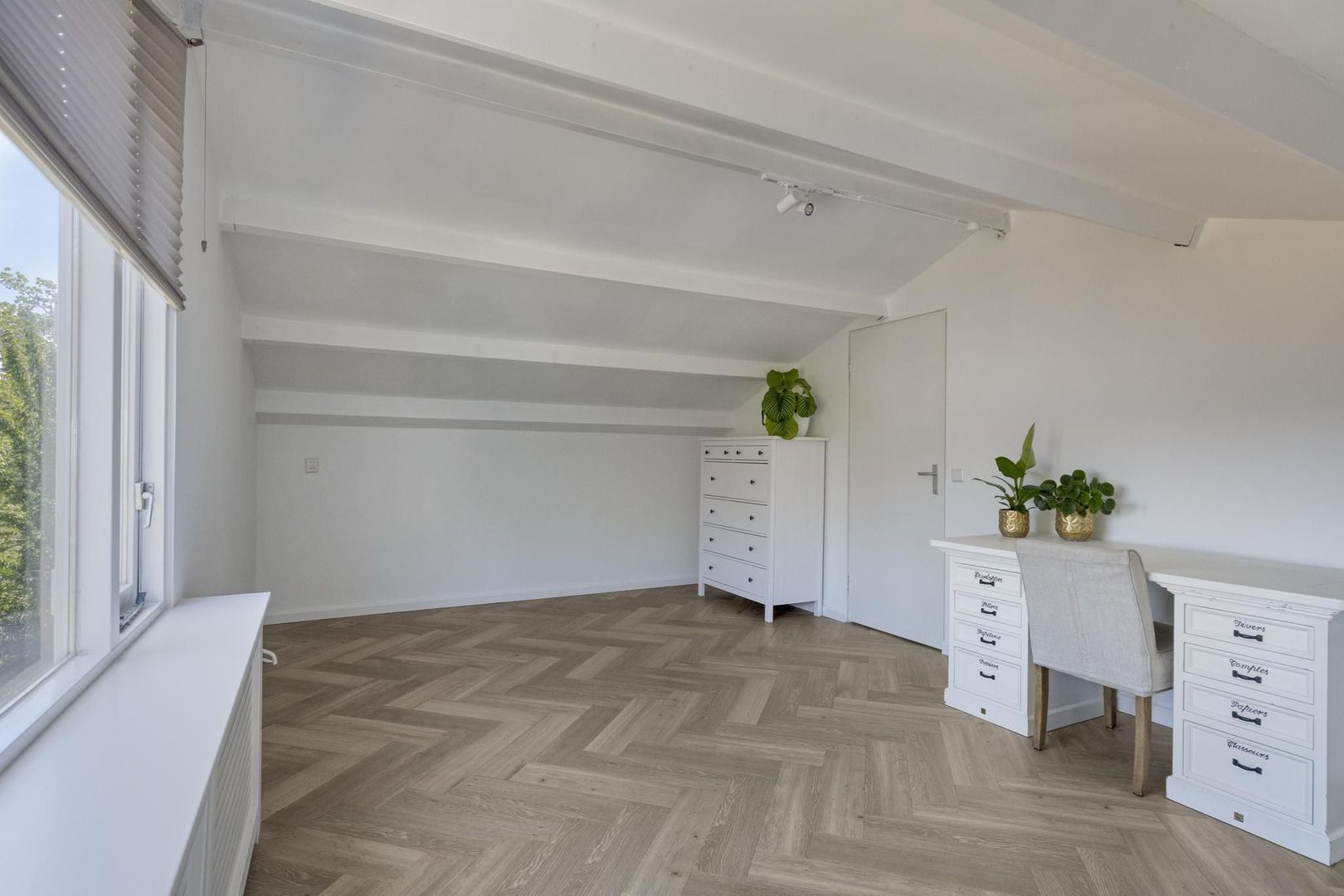 Willem-Alexanderplantsoen 57, Barendrecht foto-22 blur