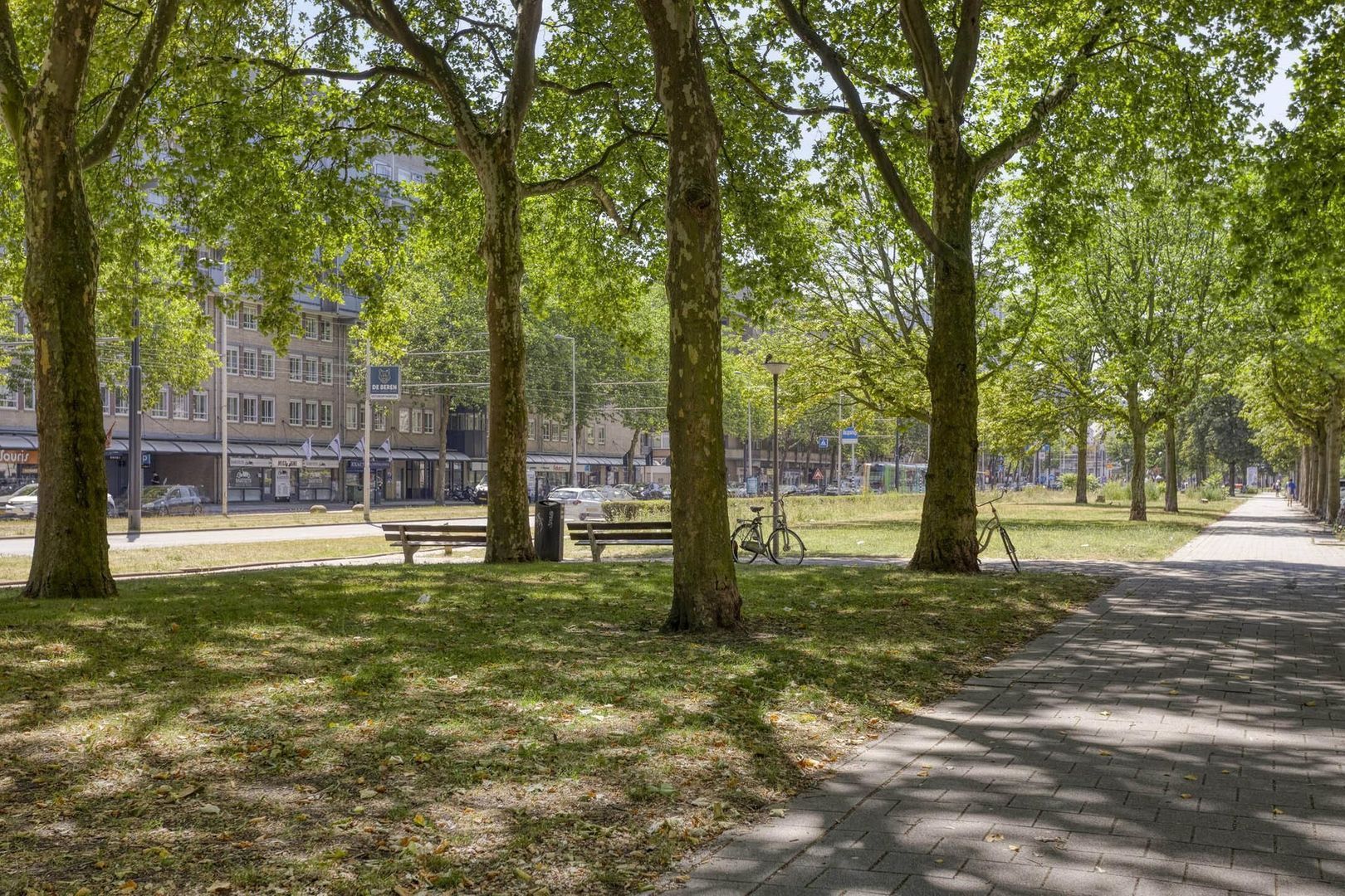 Oostplein 110, Rotterdam foto-23 blur
