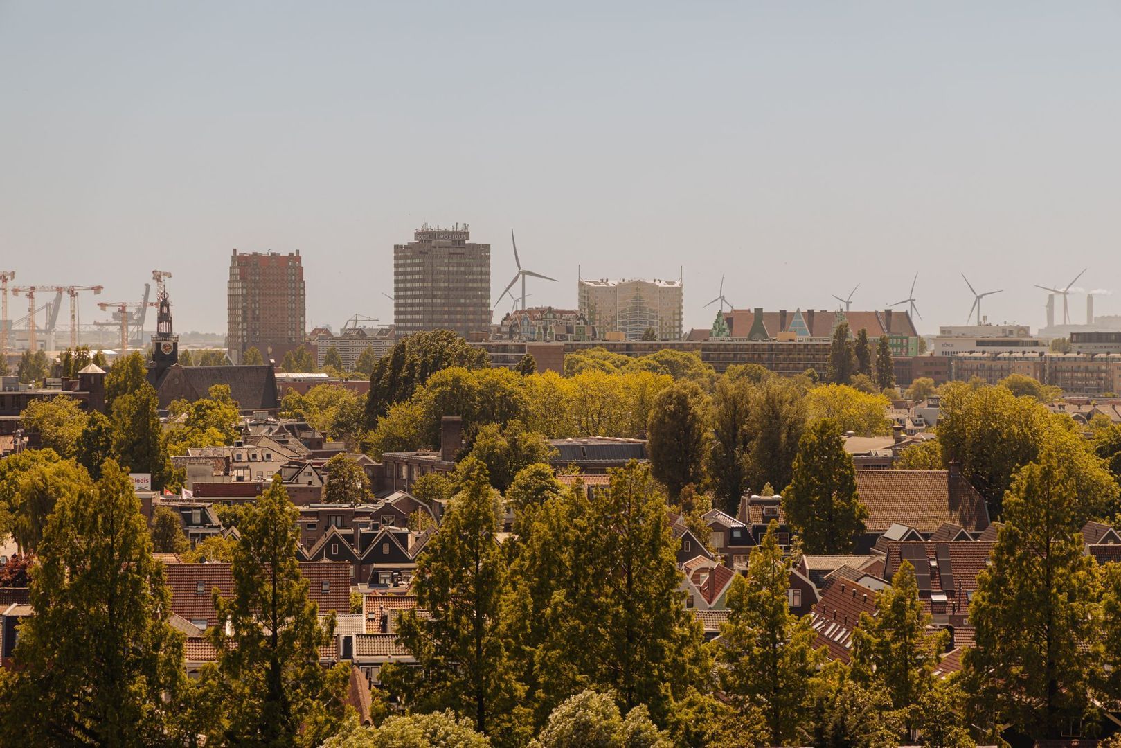 De Gashouder 100 image 1