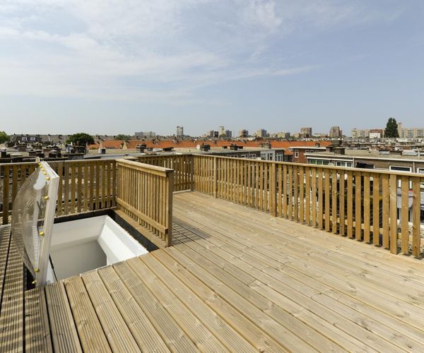 Linnaeusstraat 213, Den Haag