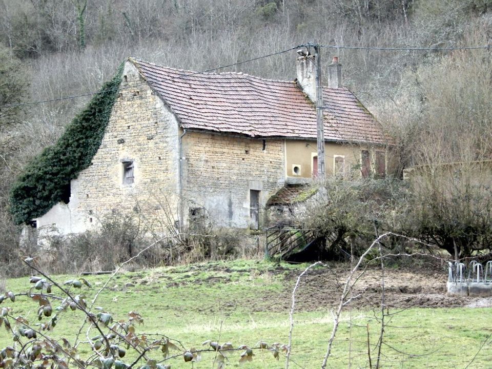 SI1350, Brinon-sur-Beuvron