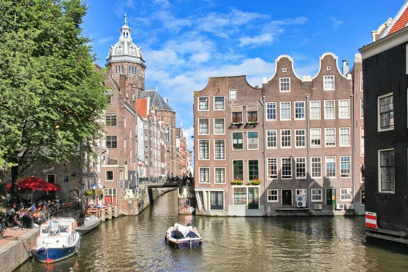 Oudezijds Achterburgwal 137 B, Amsterdam foto-44 blur