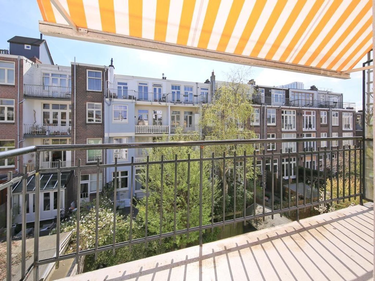 Wakkerstraat 49, Amsterdam foto-43 blur