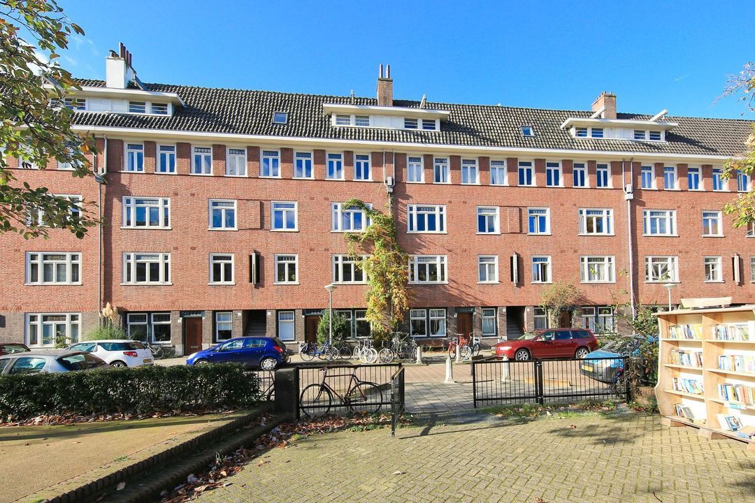 Paramariboplein 51 3, Amsterdam