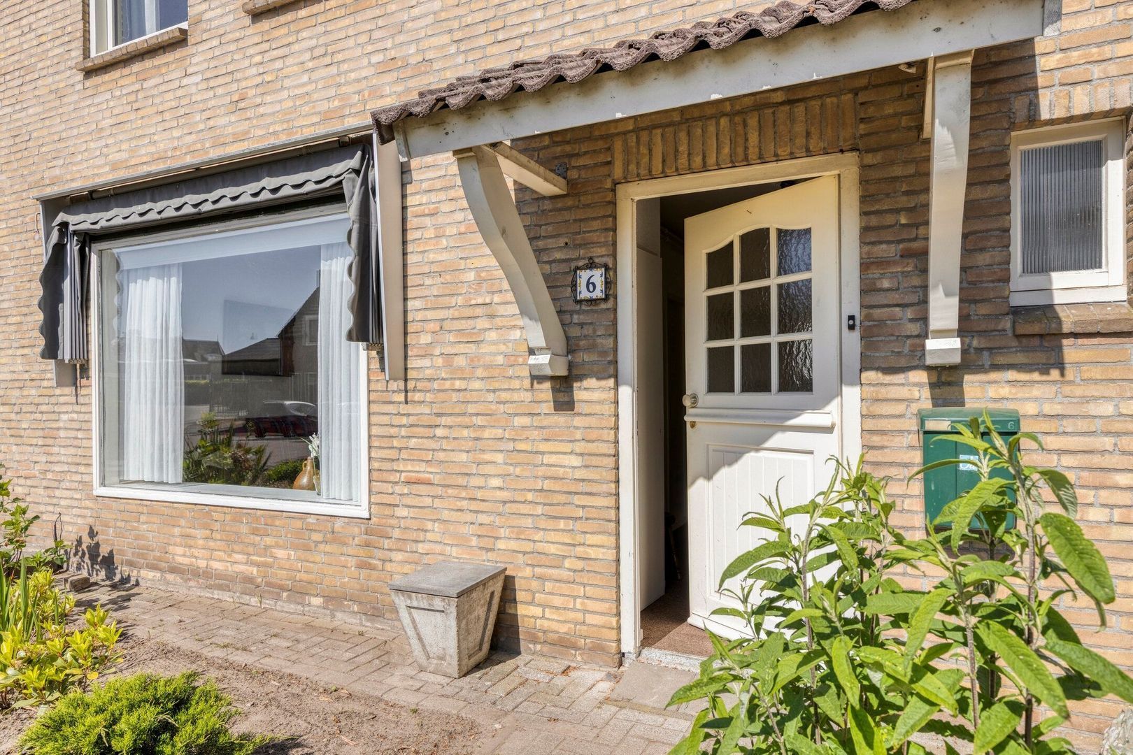Kinderbeemd 6, Chaam foto-1