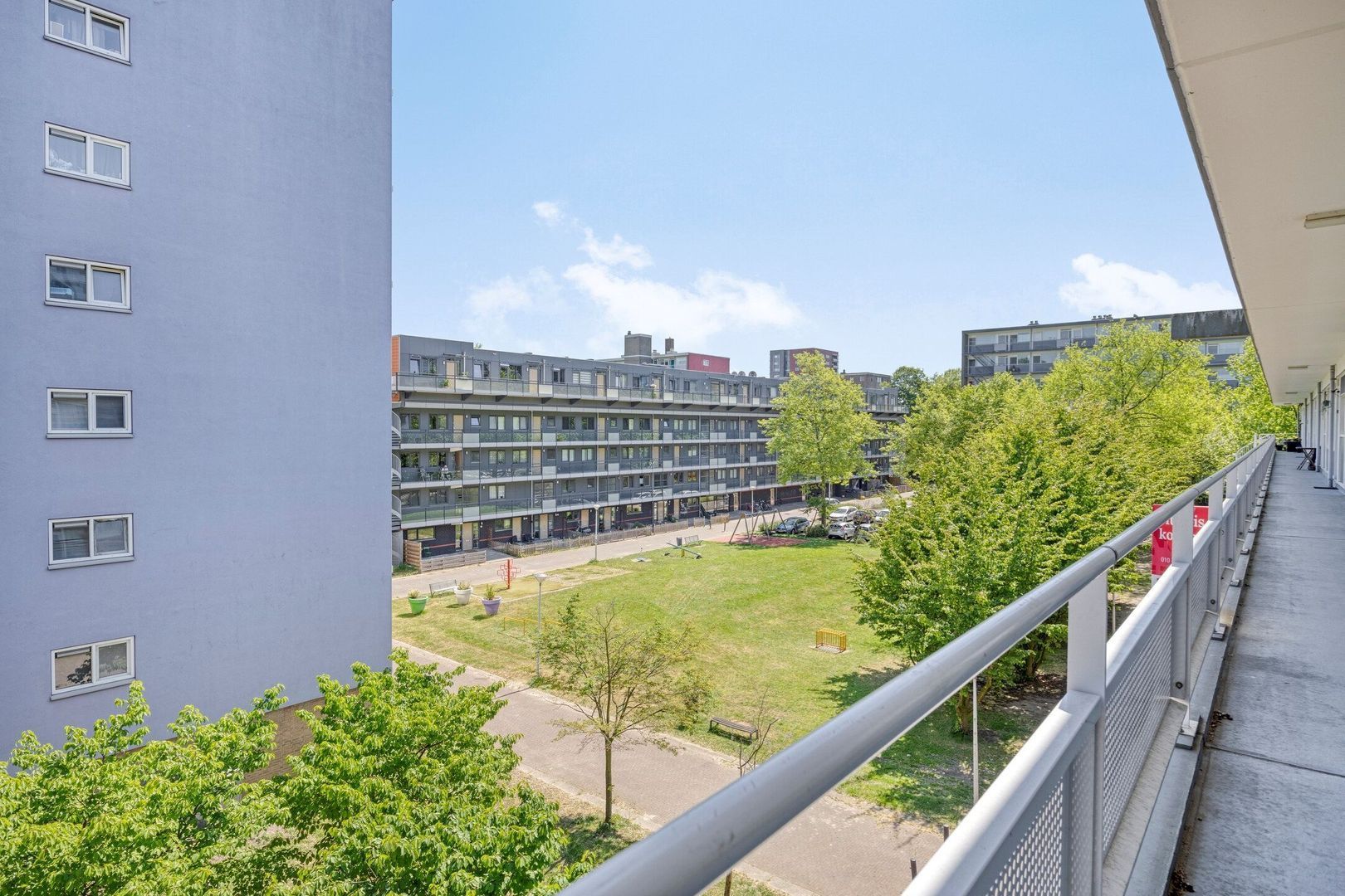 Bart Verhallenplein 46, Schiedam foto-7 blur