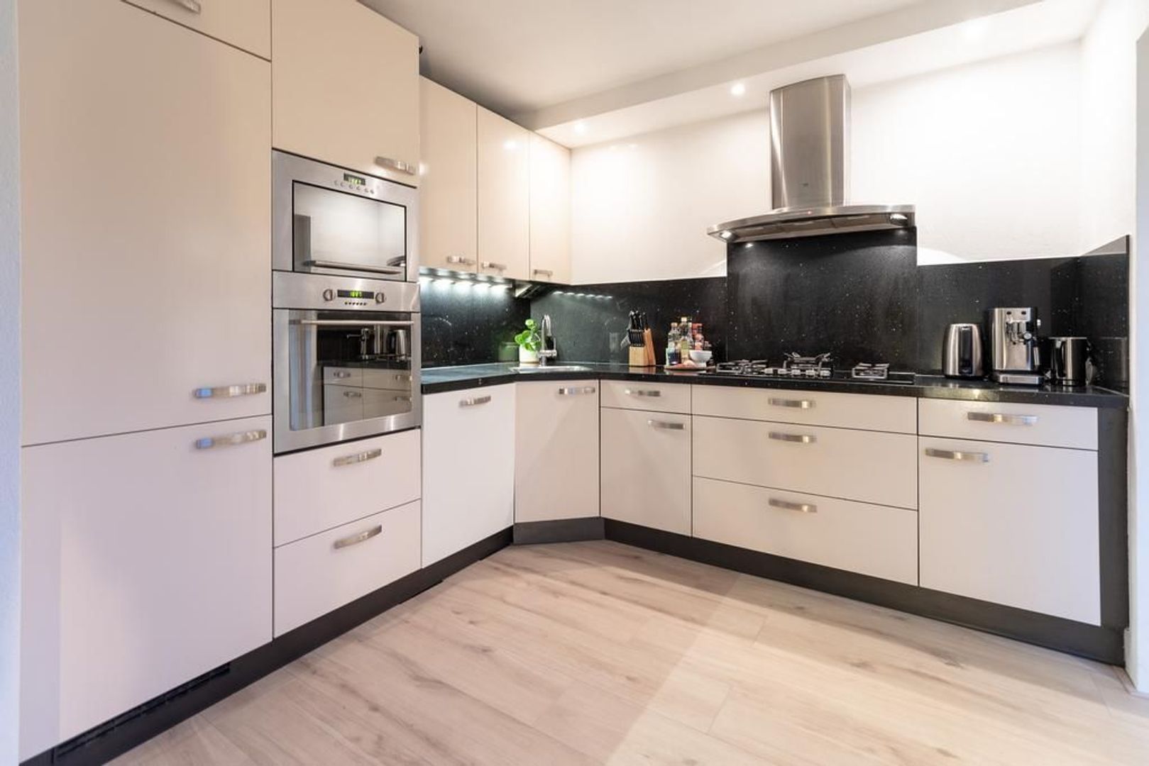 Vrouwenzand 49, Huizen foto-8 blur