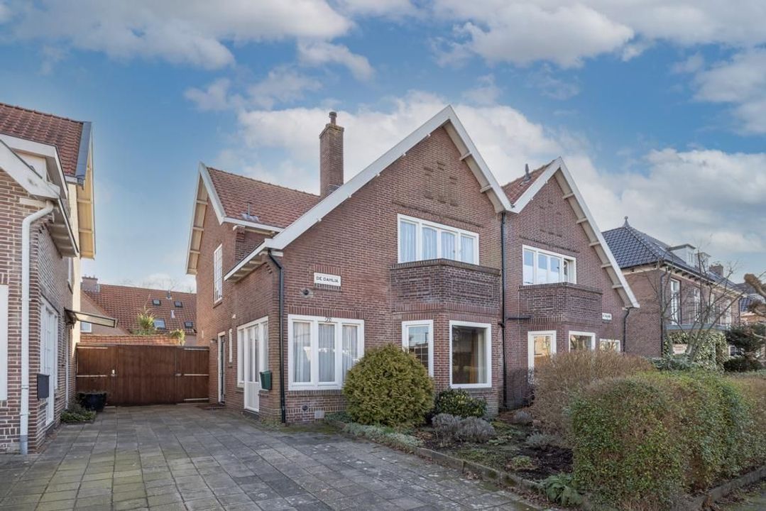 Singel 72, Bussum