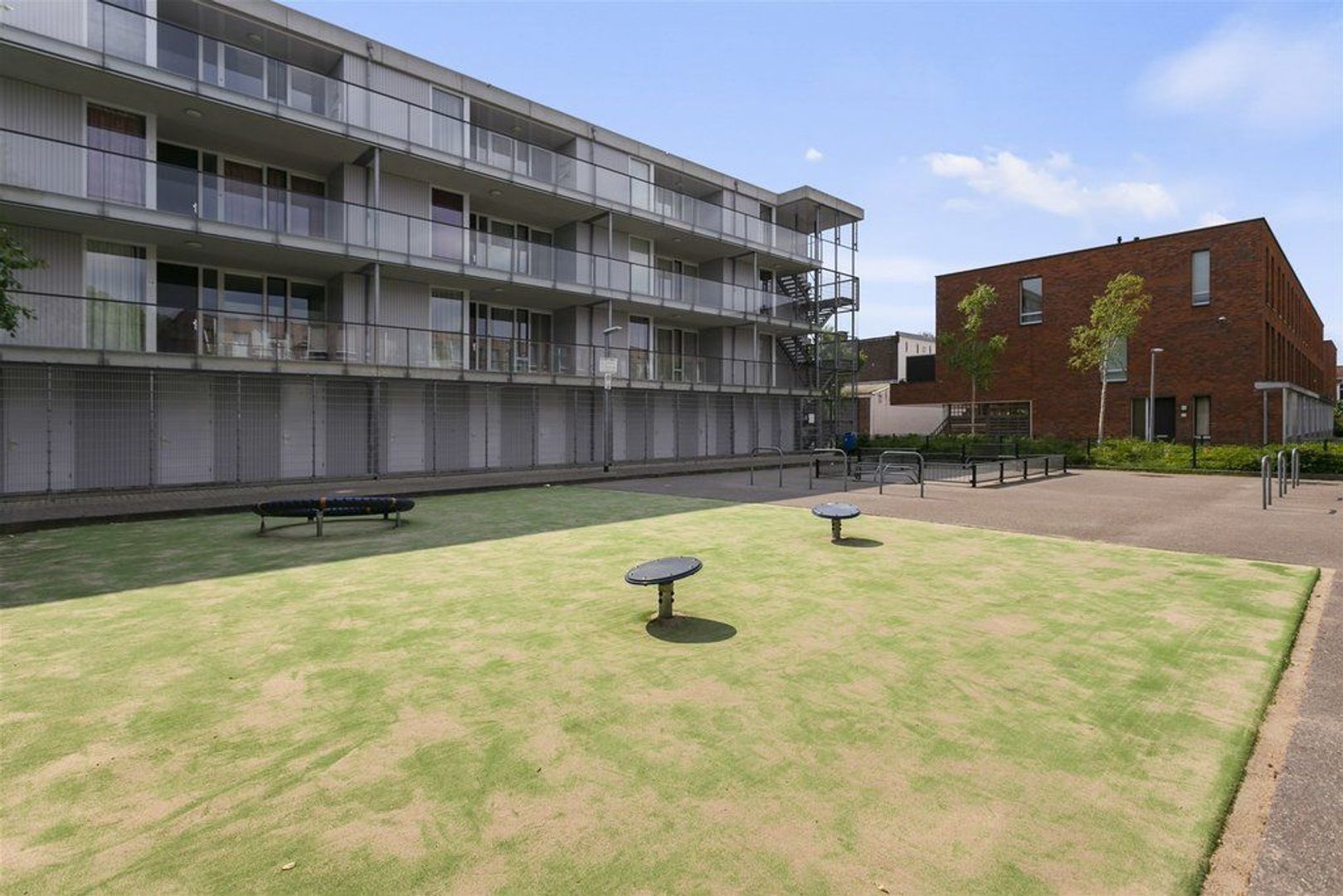 Buys Ballotstraat 21, Hilversum foto-2 blur
