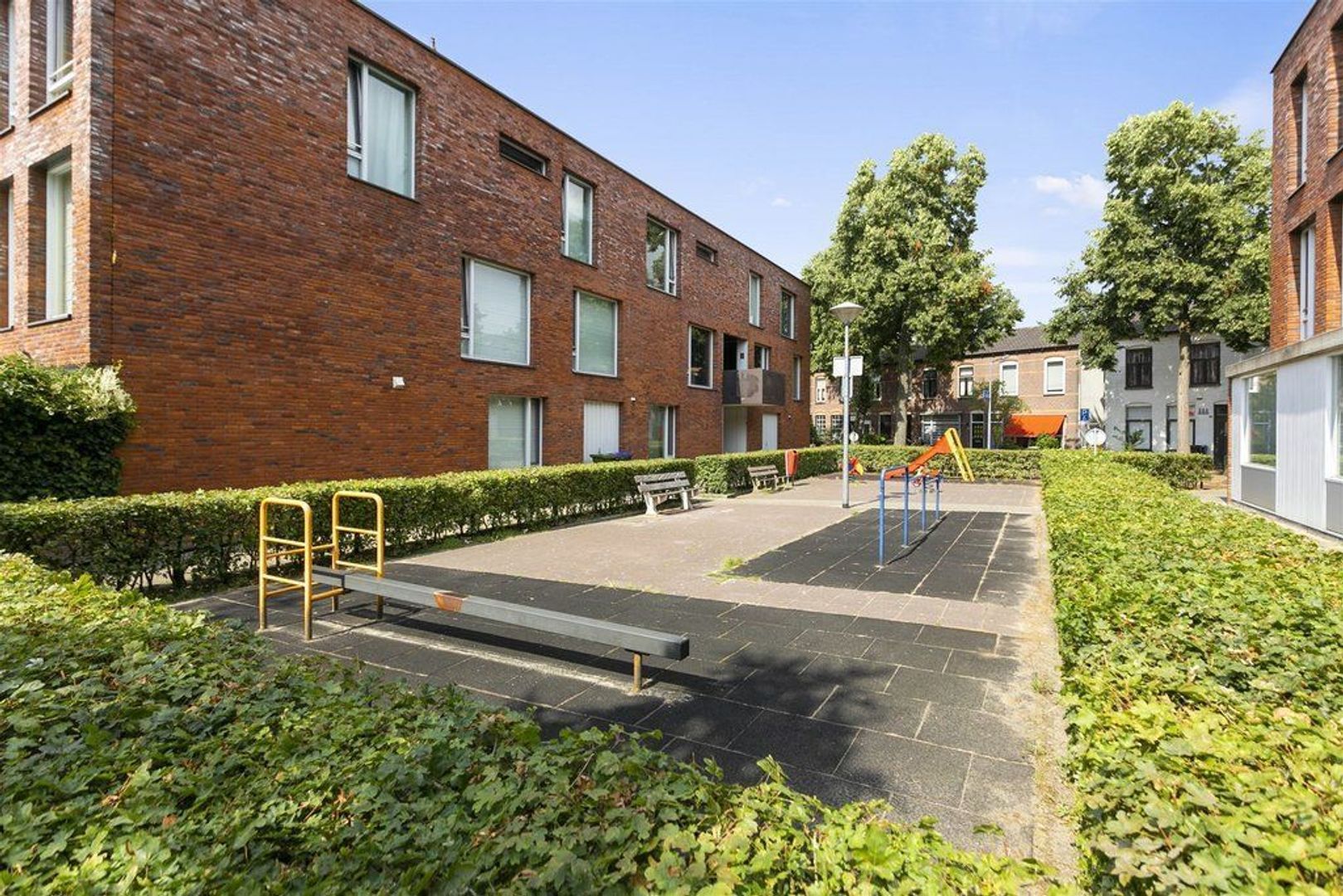 Buys Ballotstraat 21, Hilversum foto-3 blur
