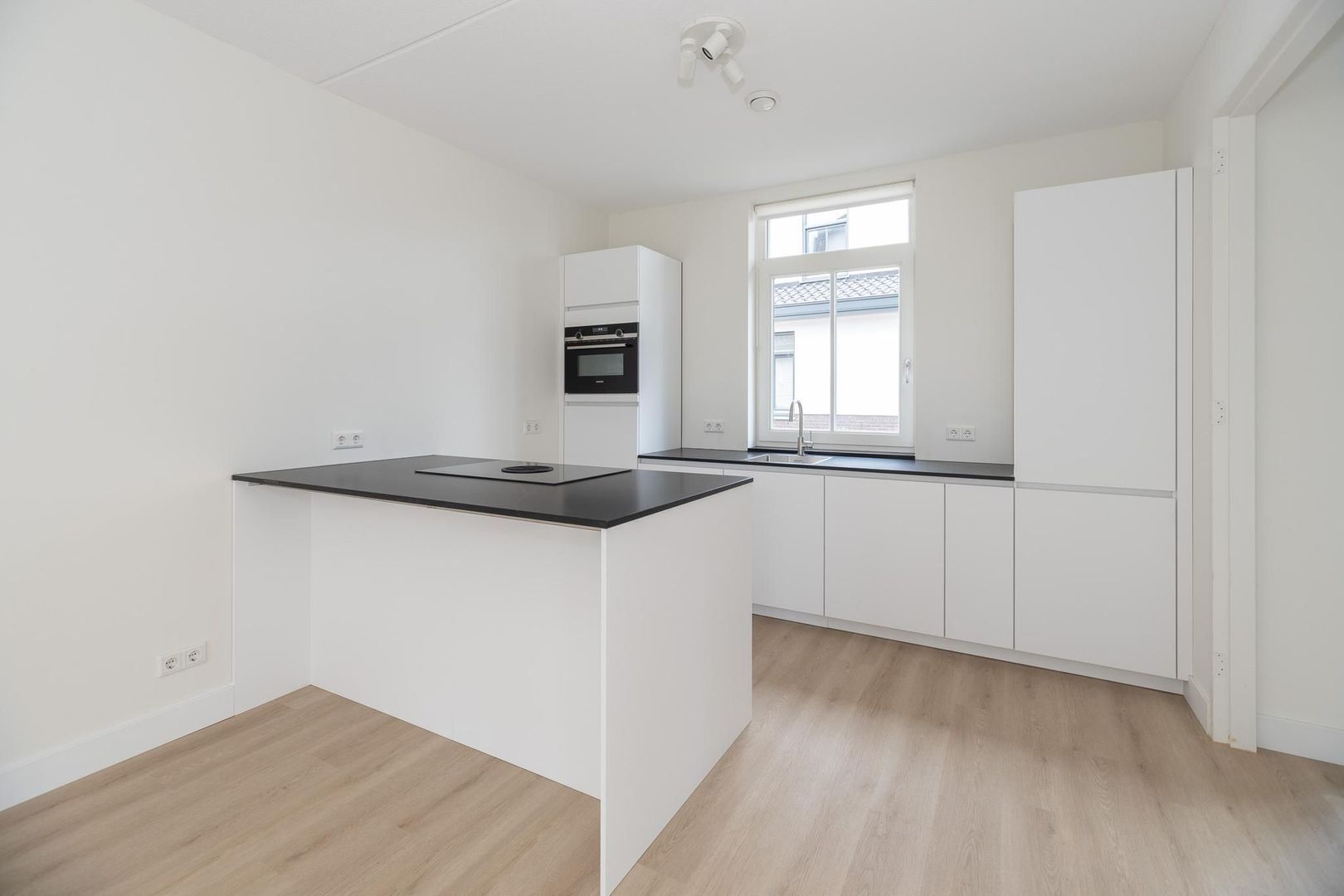 Cornelis van Norrenstraat 1, Bussum foto-4 blur