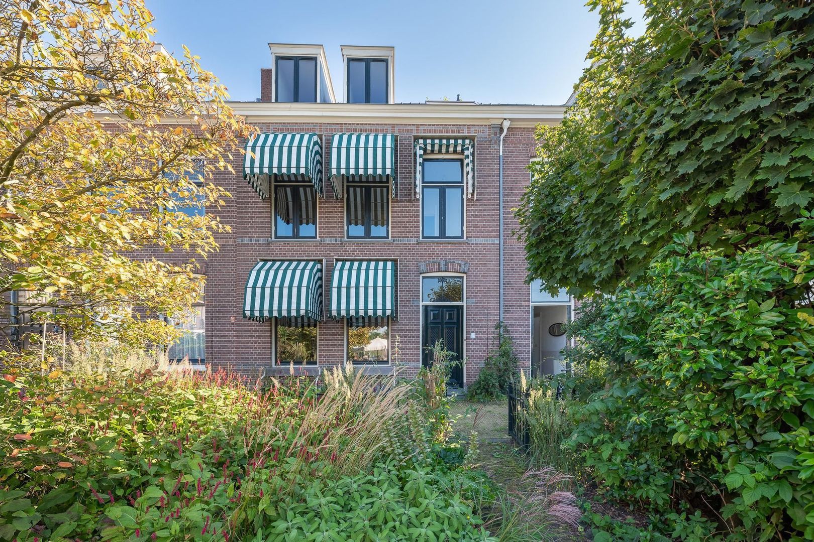 Spoorstraat 5, Weesp foto-3 blur