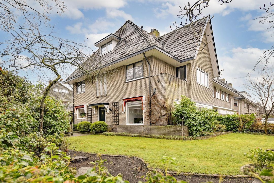 Hazelaarlaan 2, Hilversum