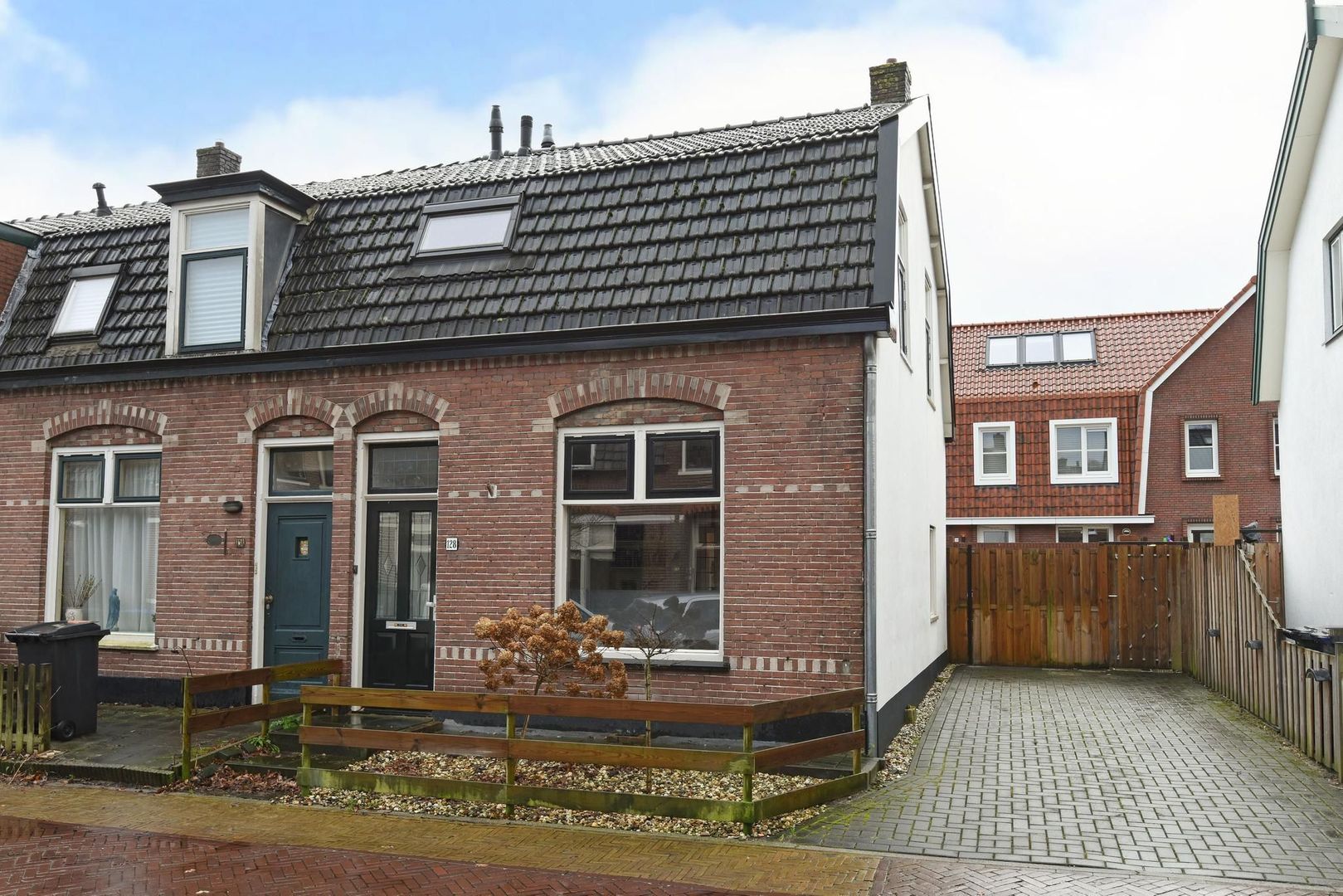 Violenstraat 128, Hilversum foto-6 blur
