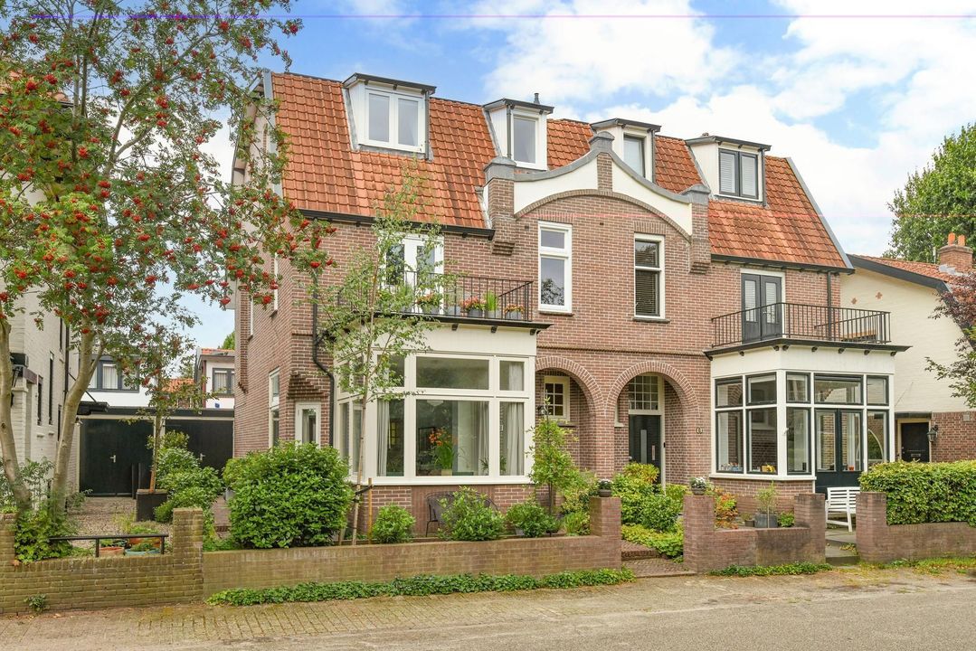 Ruthardlaan 8, Bussum