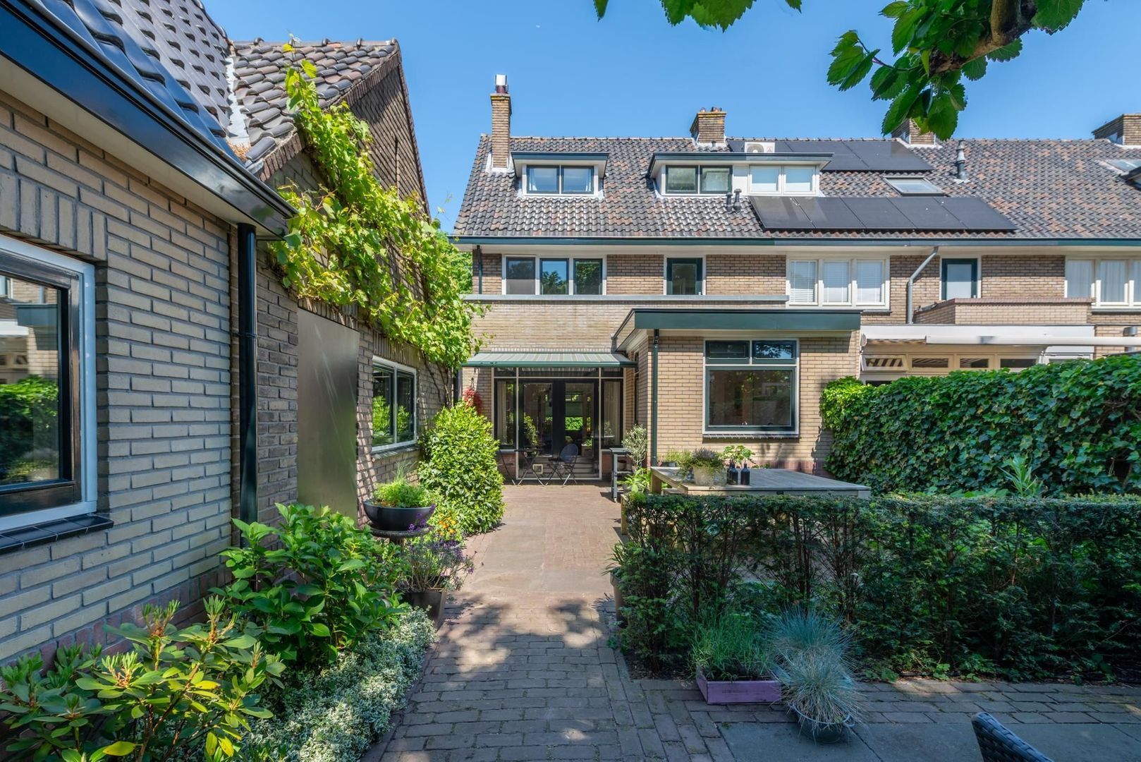 Gijsbrecht van Amstelstraat 403, Hilversum foto-22 blur
