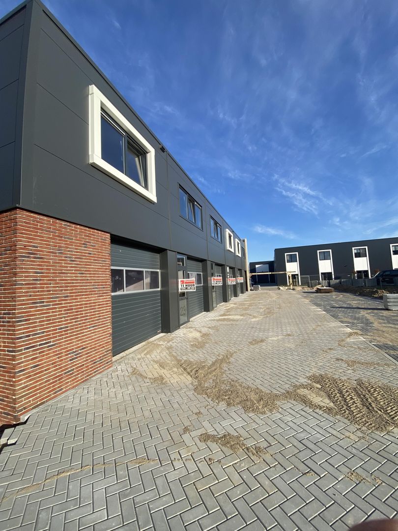 Anna van Hoevellstraat 25 en 27, Wageningen foto-3 blur