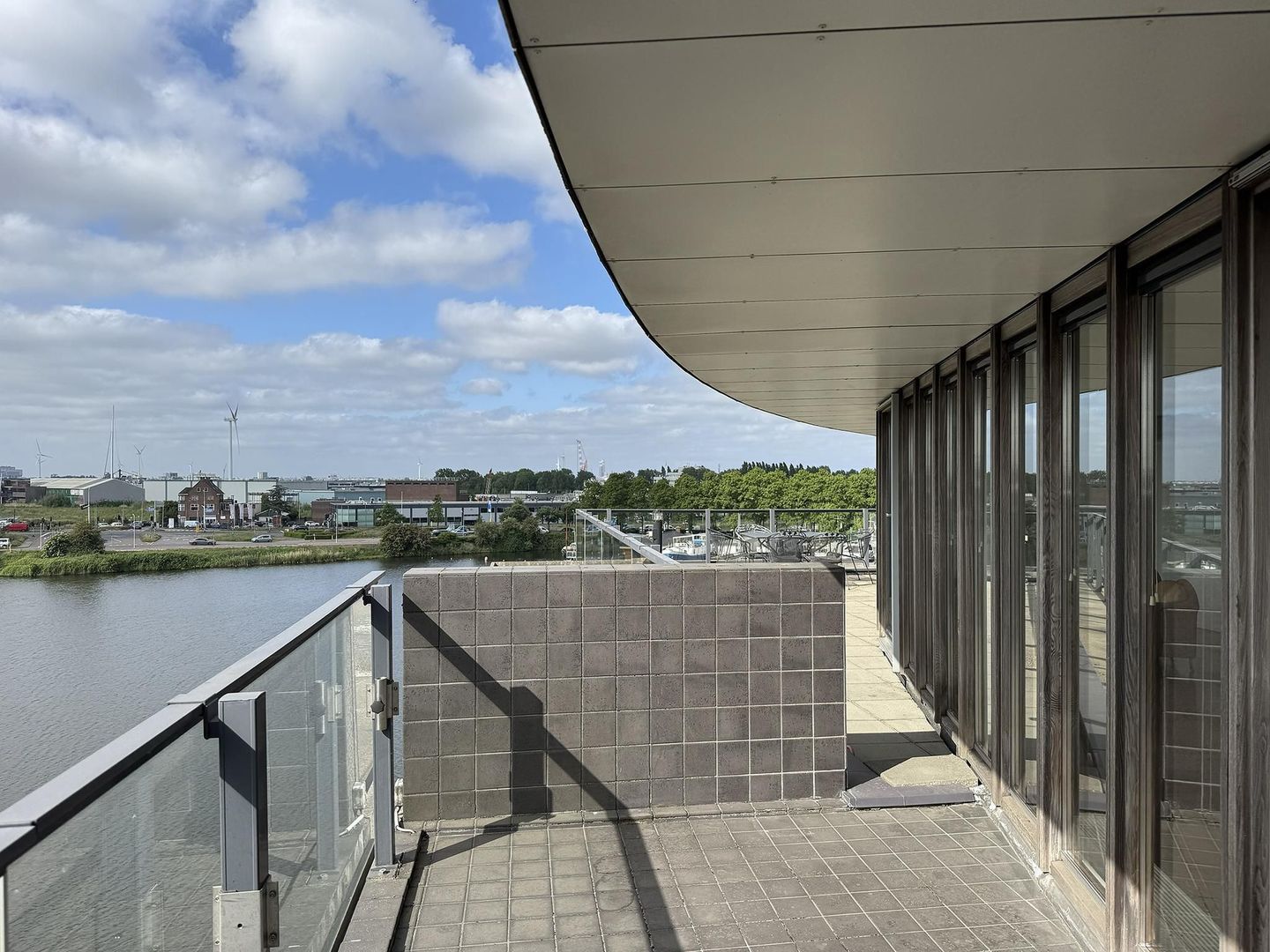 Justpier 112, Zaandam foto-12 blur