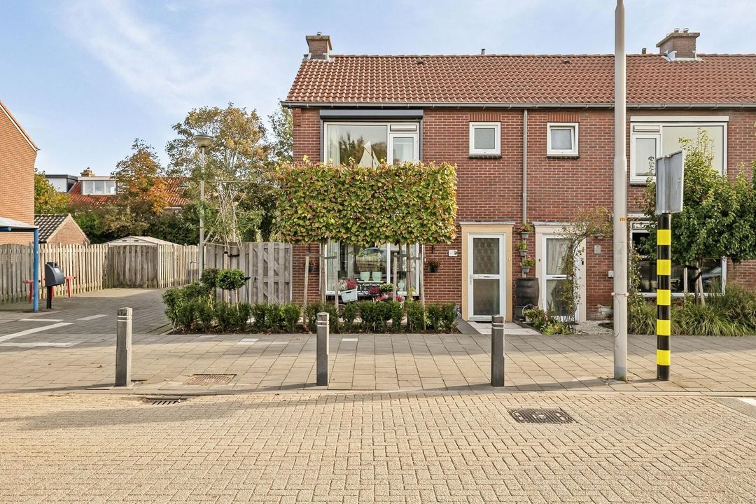 Burgemeester Klinkhamerweg 52, Zevenhuizen