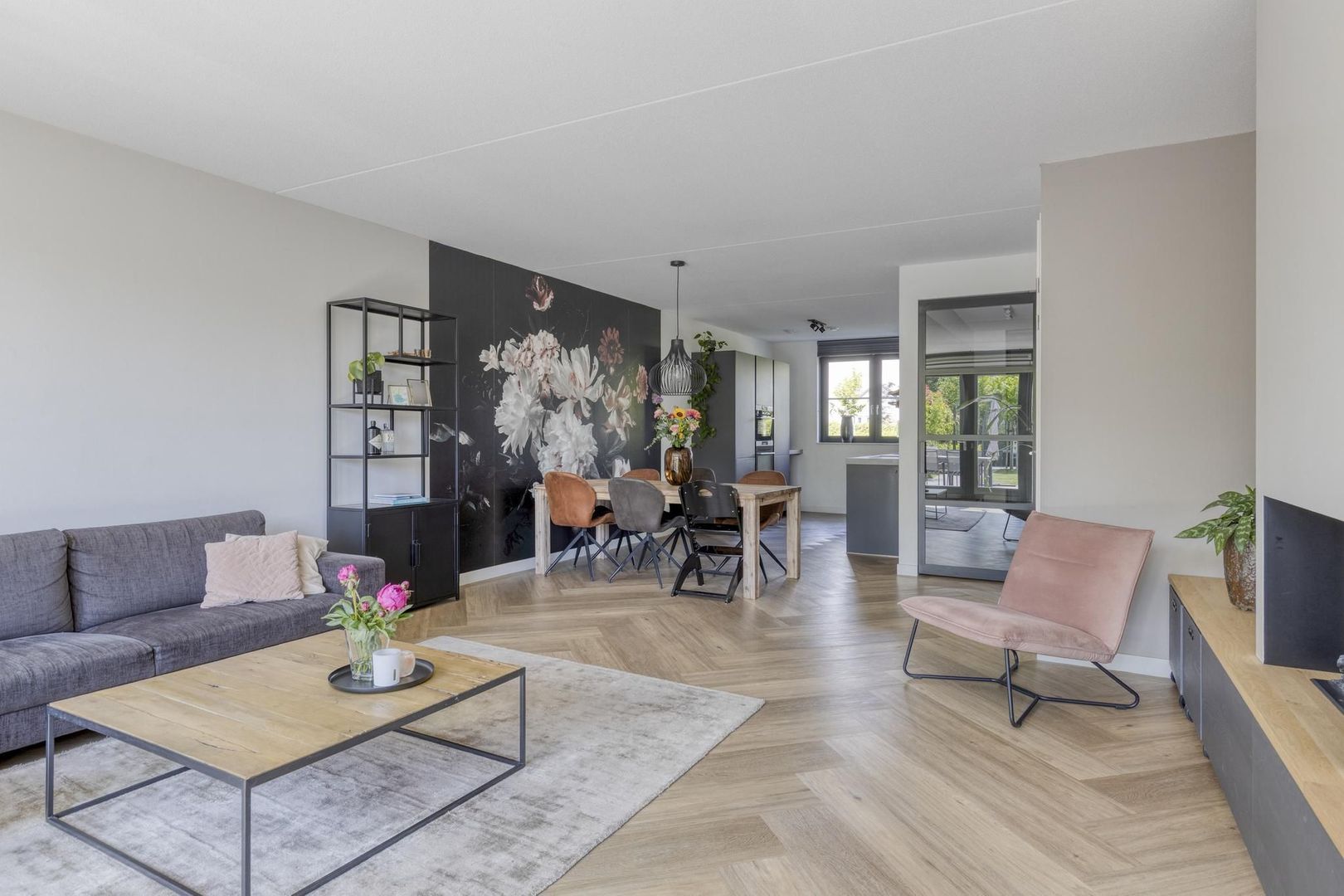 Graan voor Visch 55, Waddinxveen foto-12 blur